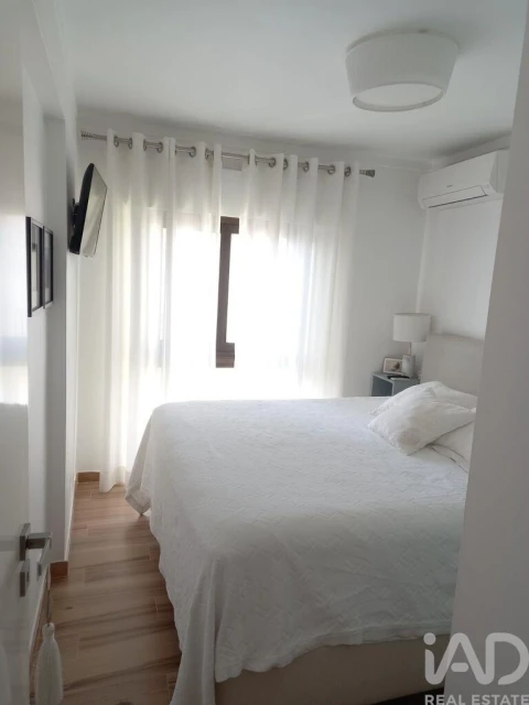 Apartamento T2 para Arrendamento em Faro (Sé e São Pedro)