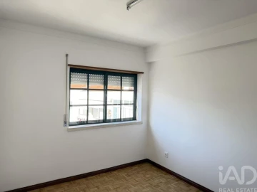 Apartamento T3 para Venda em Nossa Senhora do Pópulo, Coto e São Gregório