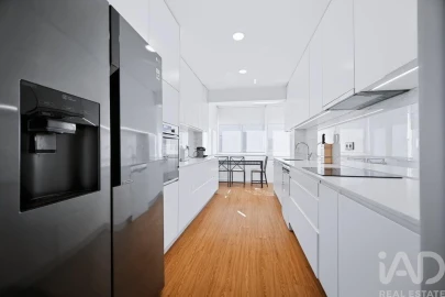 Apartamento T3 para Arrendamento em São Domingos de Benfica