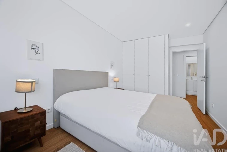 Apartamento T3 para Arrendamento em São Domingos de Benfica Foto 6