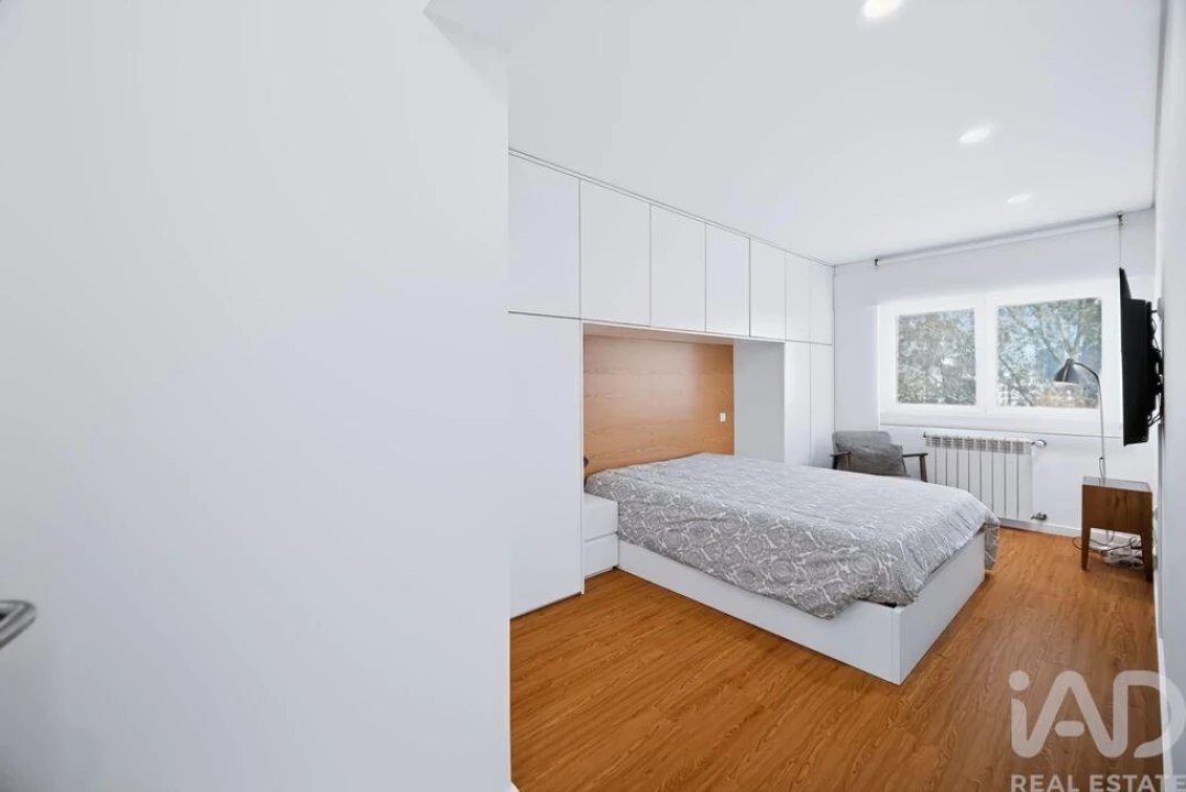 Apartamento T3 para Arrendamento em São Domingos de Benfica Foto 12