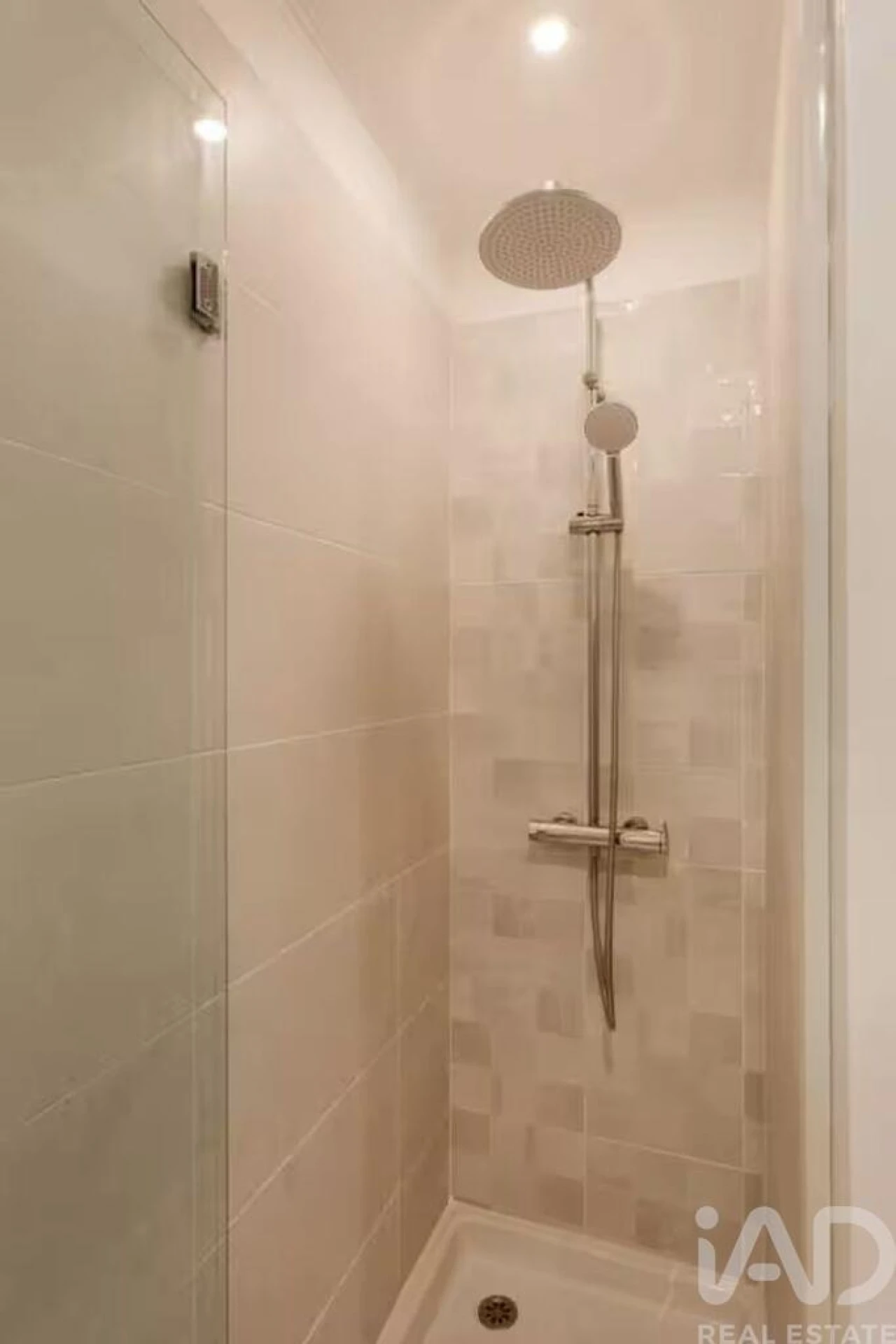 Apartamento T2 para Arrendamento em Misericórdia Foto 17