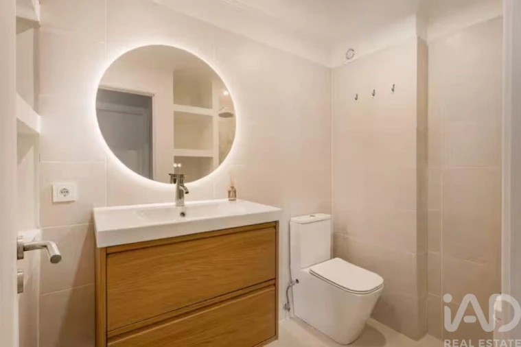 Apartamento T2 para Arrendamento em Misericórdia Foto 15