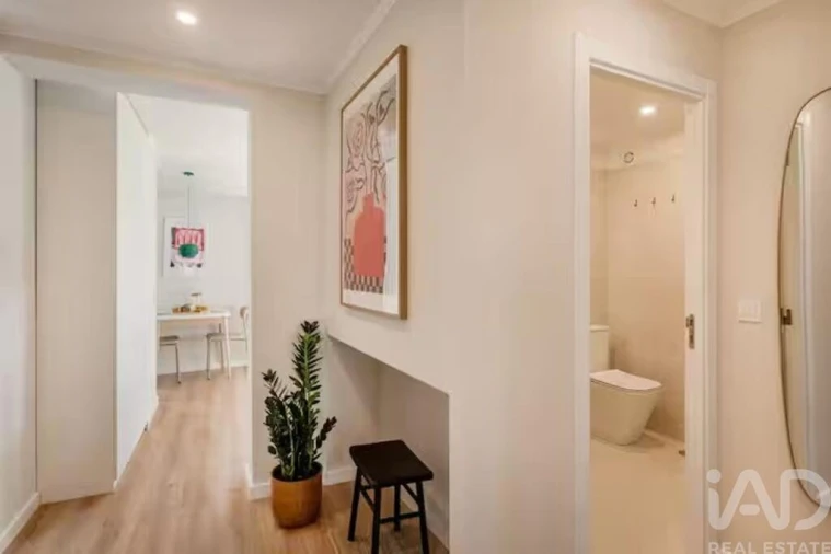 Apartamento T2 para Arrendamento em Misericórdia Foto 14