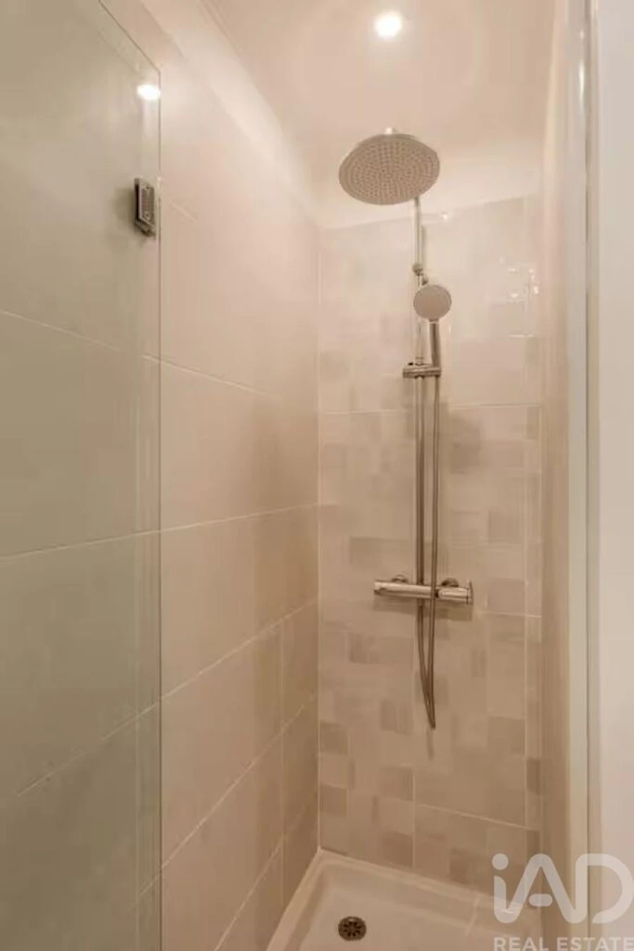 Apartamento T2 para Arrendamento em Misericórdia Foto 17