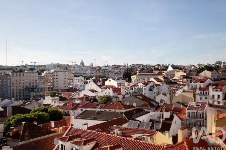 Apartamento T2 para Arrendamento em Misericórdia Foto 4