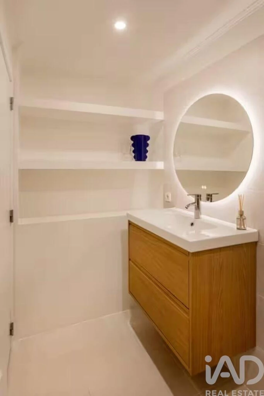 Apartamento T2 para Arrendamento em Misericórdia Foto 18
