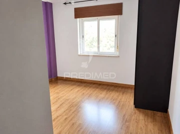 Apartamento T3 para Venda em Oeiras e São Julião da Barra, Paço de Arcos e Caxias