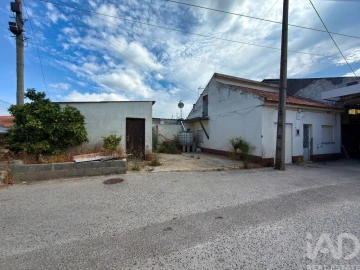 Moradia T3 para Venda em Marrazes e Barosa
