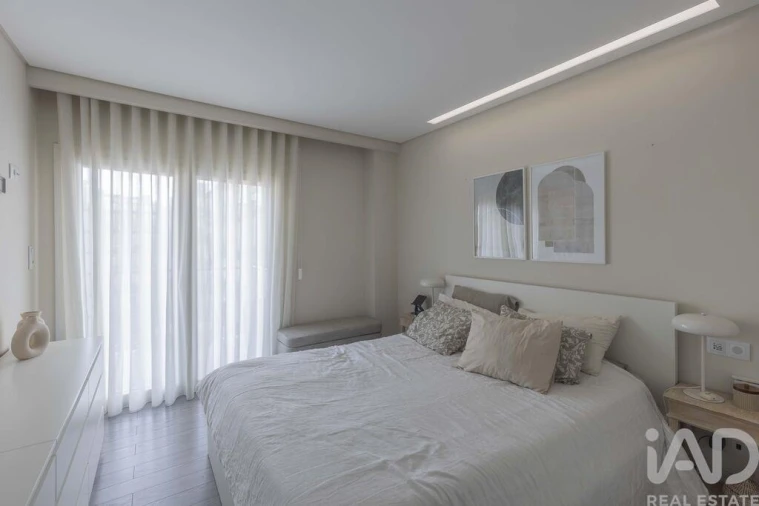 Apartamento T2 para Arrendamento em Póvoa de Santo Adrião e Olival Basto Foto 9
