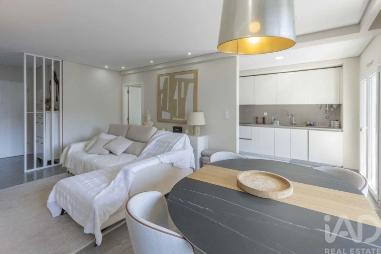 Apartamento T2 para Arrendamento em Póvoa de Santo Adrião e Olival Basto Foto 4