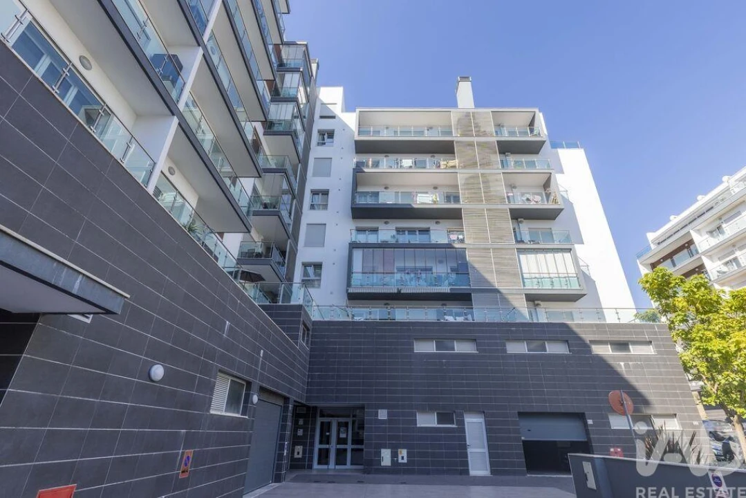 Apartamento T2 para Arrendamento em Póvoa de Santo Adrião e Olival Basto Foto 16