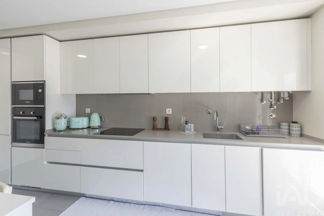 Apartamento T2 para Arrendamento em Póvoa de Santo Adrião e Olival Basto Foto 2