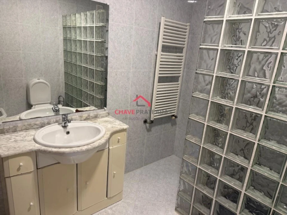 Apartamento T4 para Venda em Nogueira, Fraião e Lamaçães Foto 17