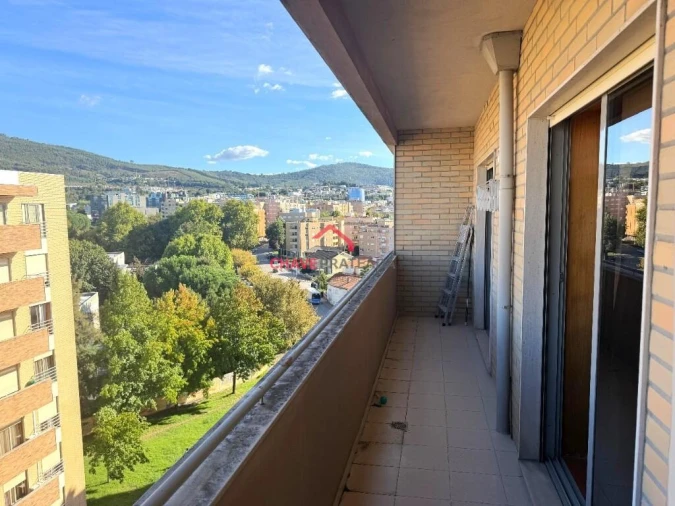 Apartamento T4 para Venda em Nogueira, Fraião e Lamaçães Foto 9