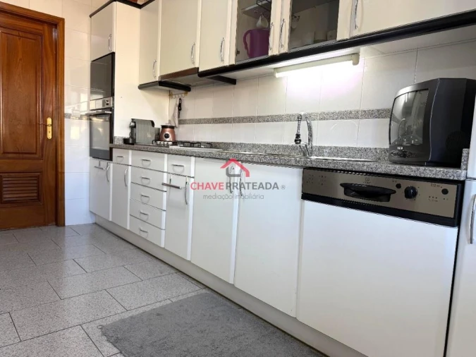 Apartamento T4 para Venda em Nogueira, Fraião e Lamaçães Foto 4