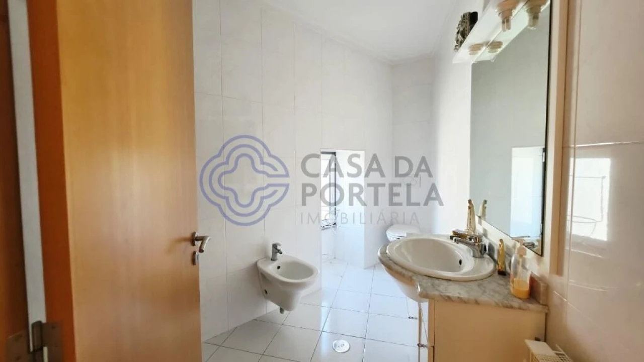 Moradia T3 para Venda em São Cipriano e Vil de Souto Foto 21