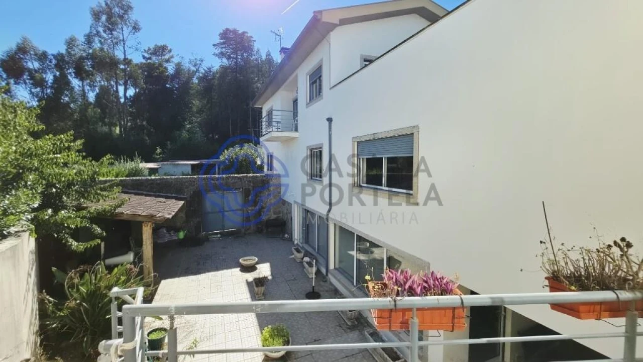 Moradia T3 para Venda em São Cipriano e Vil de Souto Foto 2