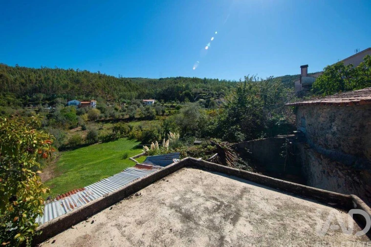 Moradia T2 para Venda em Lousã e Vilarinho Foto 17
