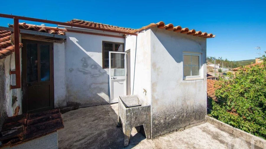 Moradia T2 para Venda em Lousã e Vilarinho