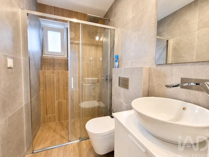 Apartamento T1 para Arrendamento em São Vicente Foto 12