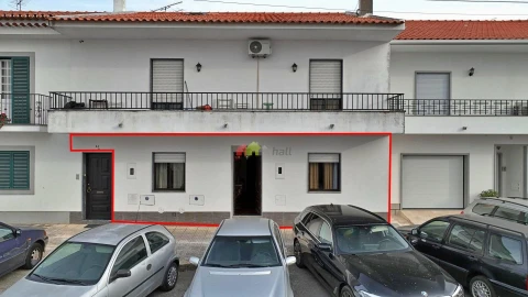 Moradia T2 para Venda em Nossa Senhora da Vila, Nossa Senhora do Bispo e Silveiras