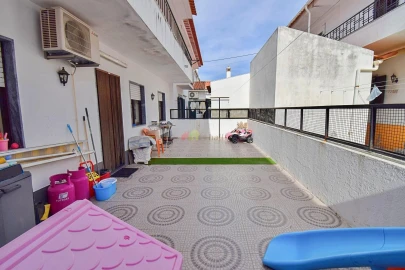 Moradia T2 para Venda em Nossa Senhora da Vila, Nossa Senhora do Bispo e Silveiras