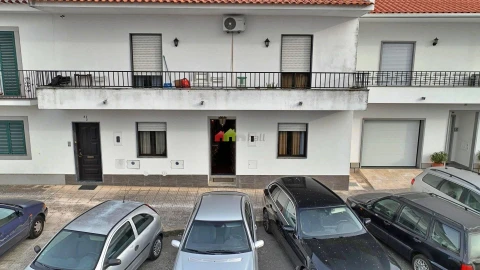 Moradia T2 para Venda em Nossa Senhora da Vila, Nossa Senhora do Bispo e Silveiras