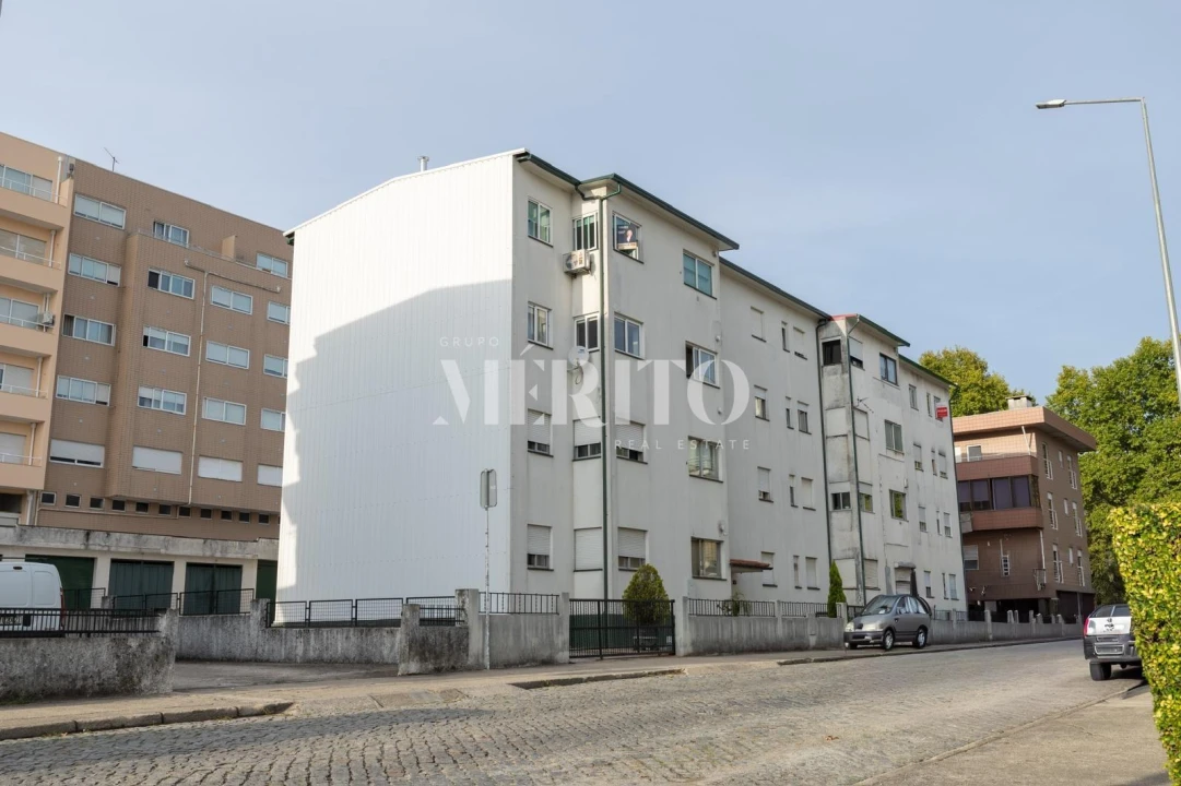 Apartamento T3 para Venda em Oliveira, São Paio e São Sebastião Foto 17