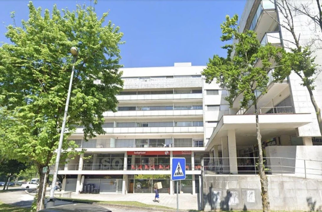 Apartamento T2 para Venda em Azurem Foto 8