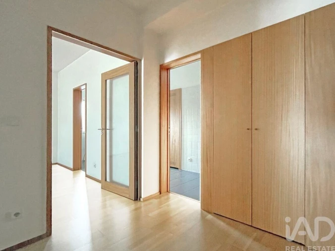 Apartamento T2 para Venda em Azurem Foto 6