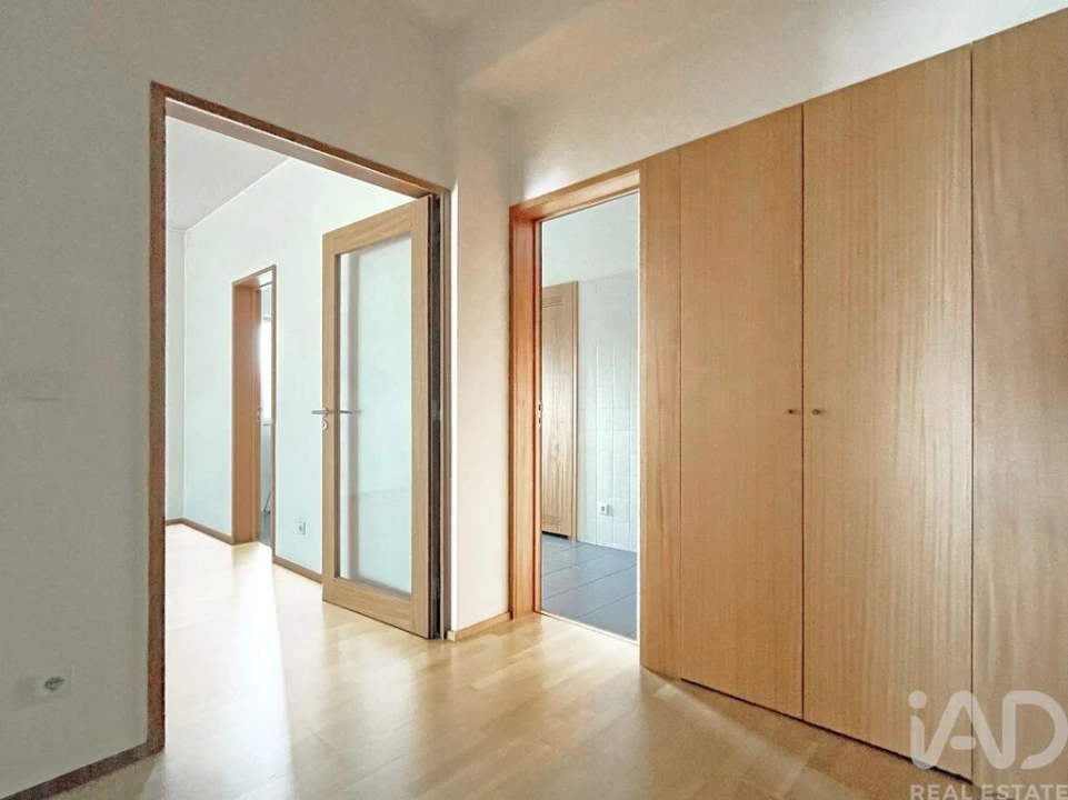 Apartamento T2 para Venda em Azurem Foto 6