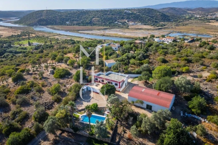 Quinta T4 para Venda em Silves Foto 8