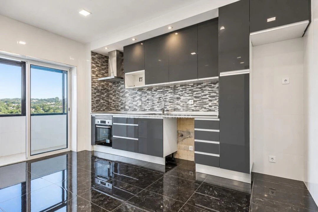 Apartamento T3 para Venda em Paços de Brandão Foto 28