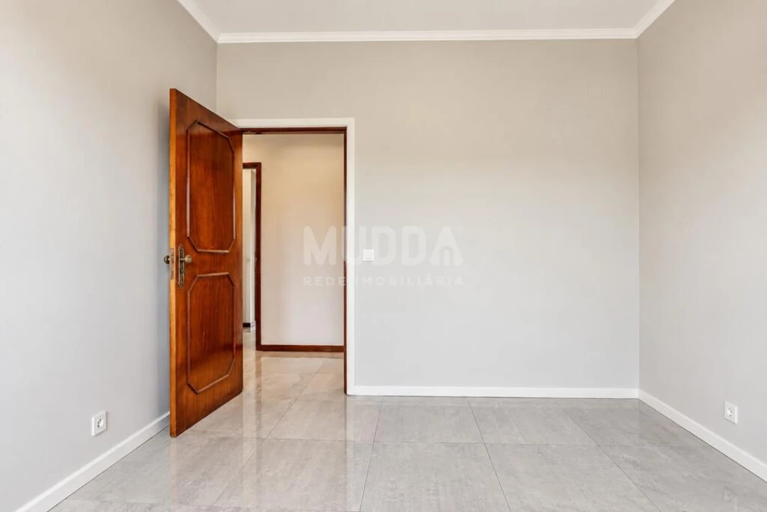Apartamento T3 para Venda em Paços de Brandão Foto 24