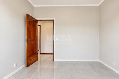 Apartamento T3 para Venda em Paços de Brandão