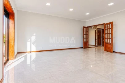 Apartamento T3 para Venda em Paços de Brandão