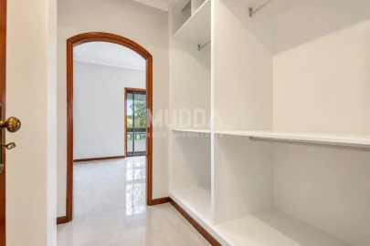 Apartamento T3 para Venda em Paços de Brandão