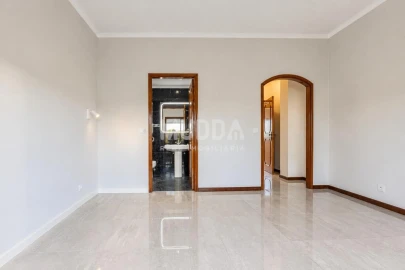 Apartamento T3 para Venda em Paços de Brandão