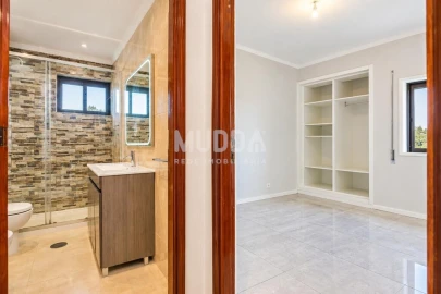 Apartamento T3 para Venda em Paços de Brandão