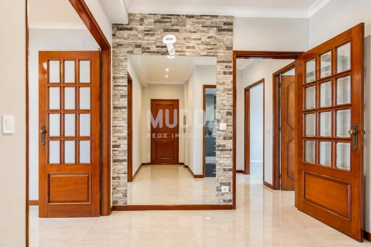 Apartamento T3 para Venda em Paços de Brandão Foto 12