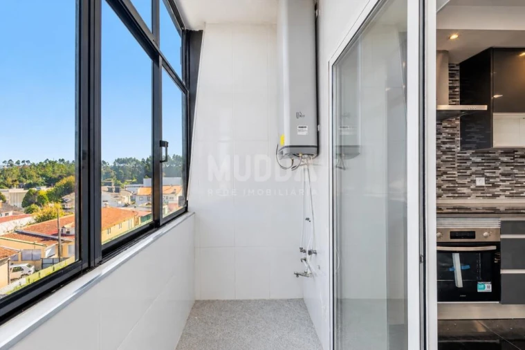 Apartamento T3 para Venda em Paços de Brandão Foto 32