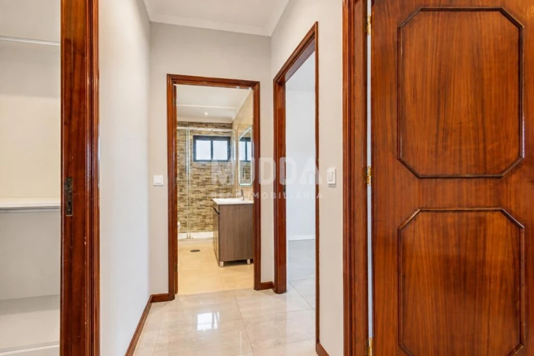 Apartamento T3 para Venda em Paços de Brandão Foto 13