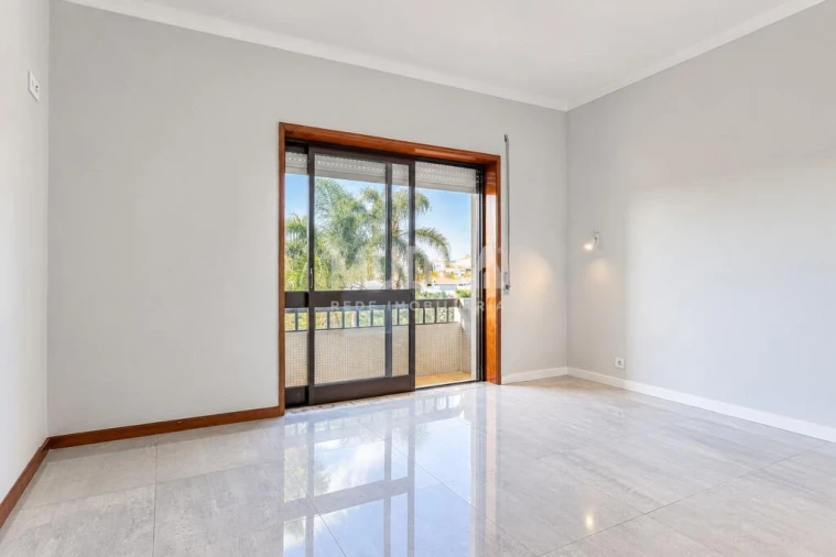 Apartamento T3 para Venda em Paços de Brandão Foto 15