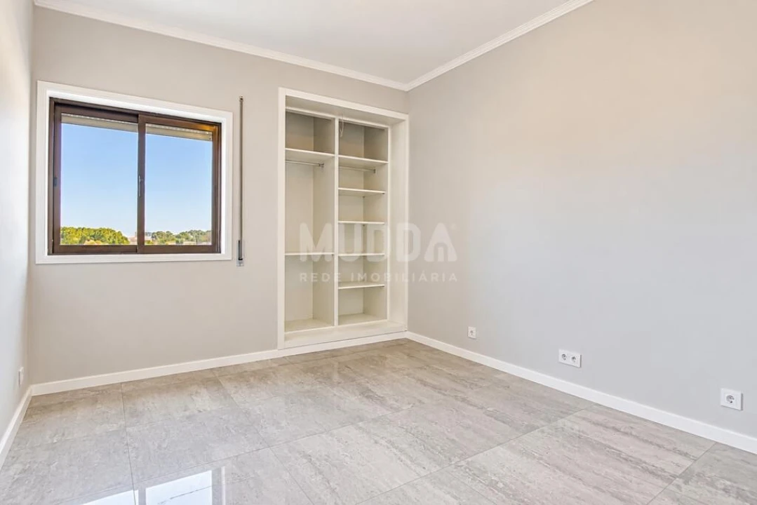 Apartamento T3 para Venda em Paços de Brandão Foto 20