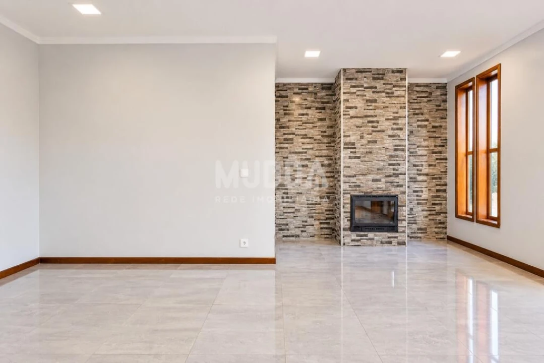 Apartamento T3 para Venda em Paços de Brandão Foto 1