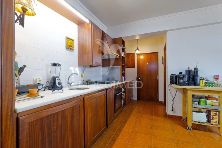 Apartamento T3 para Venda em Charneca de Caparica e Sobreda Foto 7