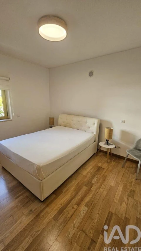 Apartamento T2 para Arrendamento em Loule (São Clemente)