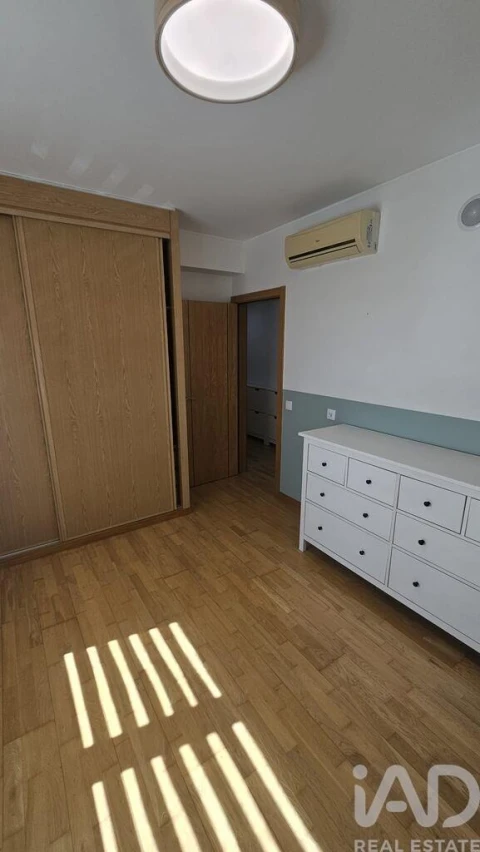 Apartamento T2 para Arrendamento em Loule (São Clemente)