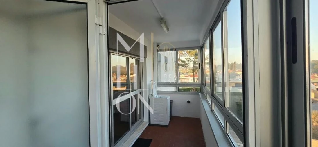 Apartamento T2 para Venda em Mindelo Foto 3